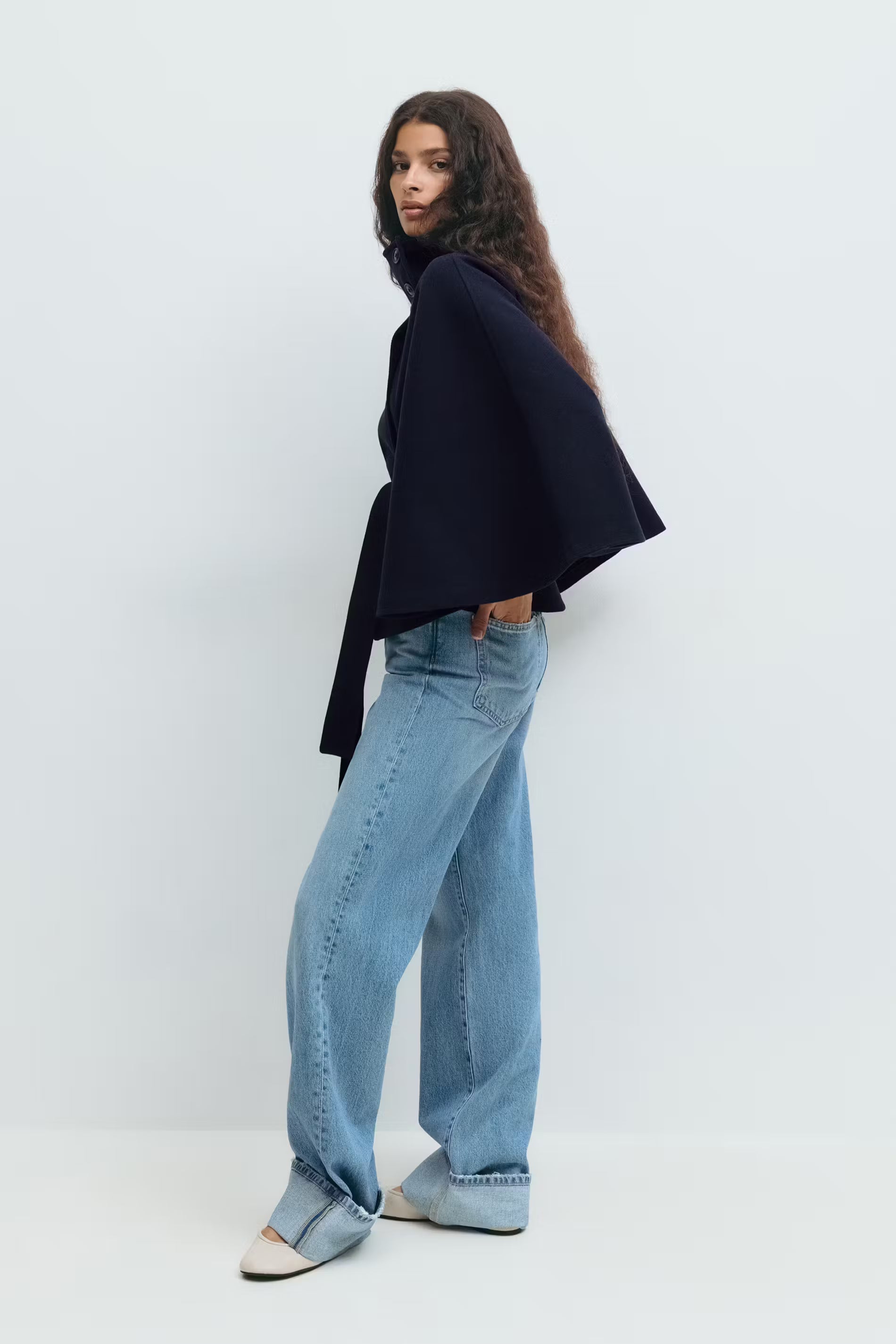 Loreza Cape Coat | Elegant Women’s Coat with Belt & High Collar