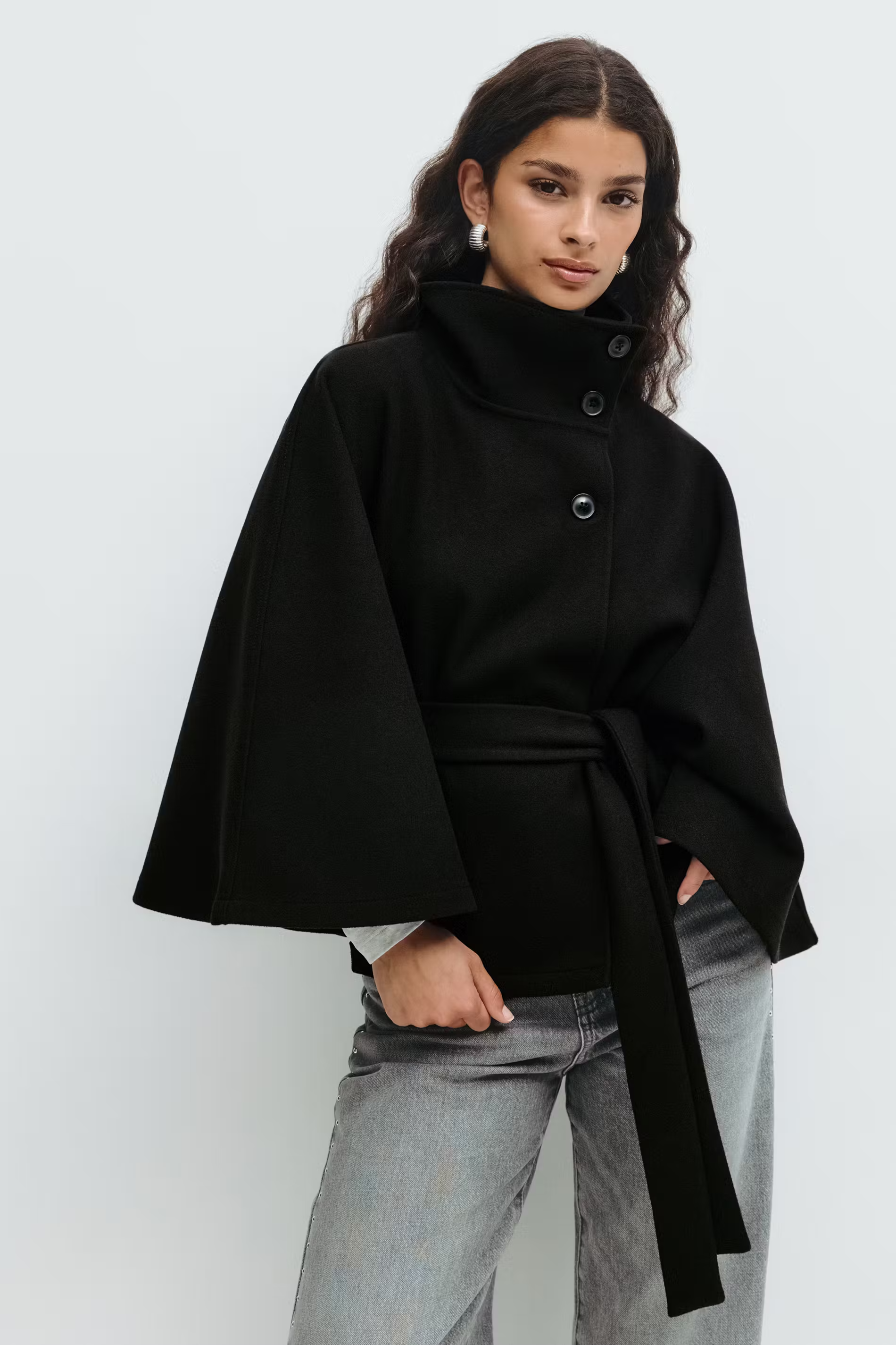 Loreza Cape Coat | Elegant Women’s Coat with Belt & High Collar